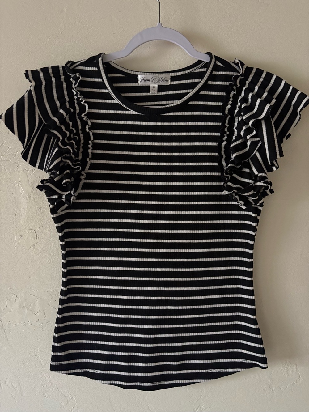 Ruffled Sleeve Striped Knit Top - Black & White Jersey Fitted Top